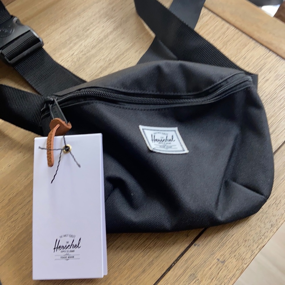 Herschel Fourteen Waist Pack, Black, 1.0L